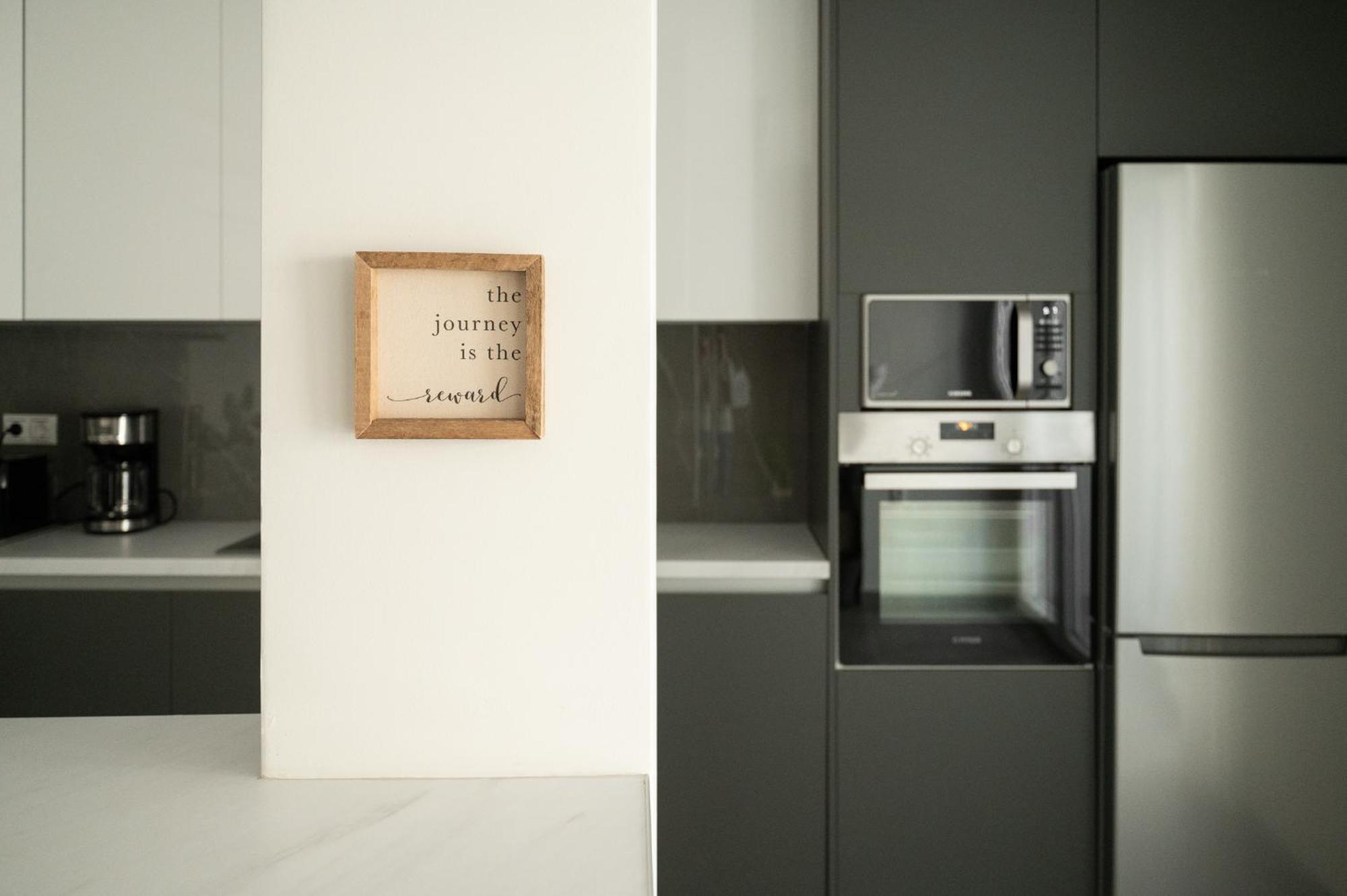 L' Horizon Luxury Living By 8Essentially Iraklio Exterior foto